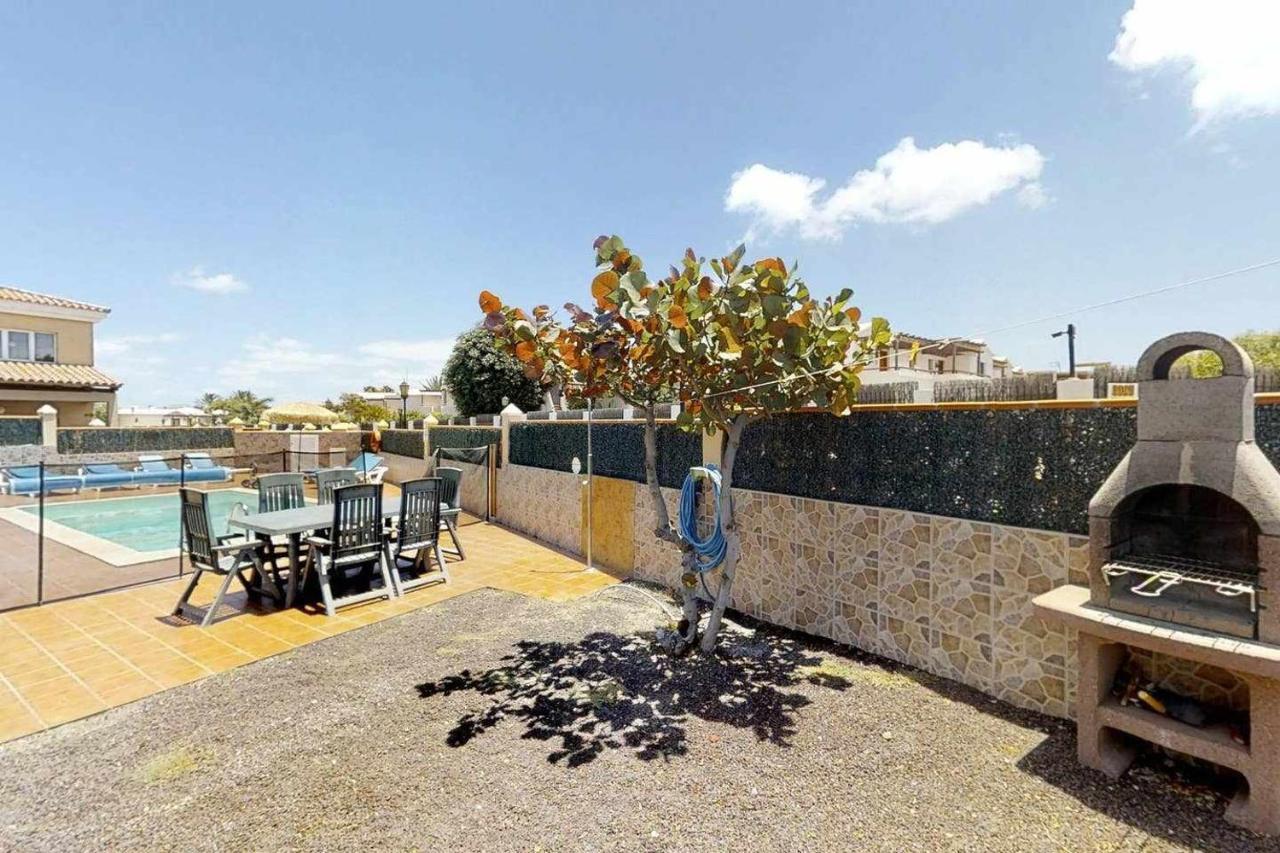 Anju Villas Villa At 100 Meters Far Of The Beach Corralejo Exterior photo